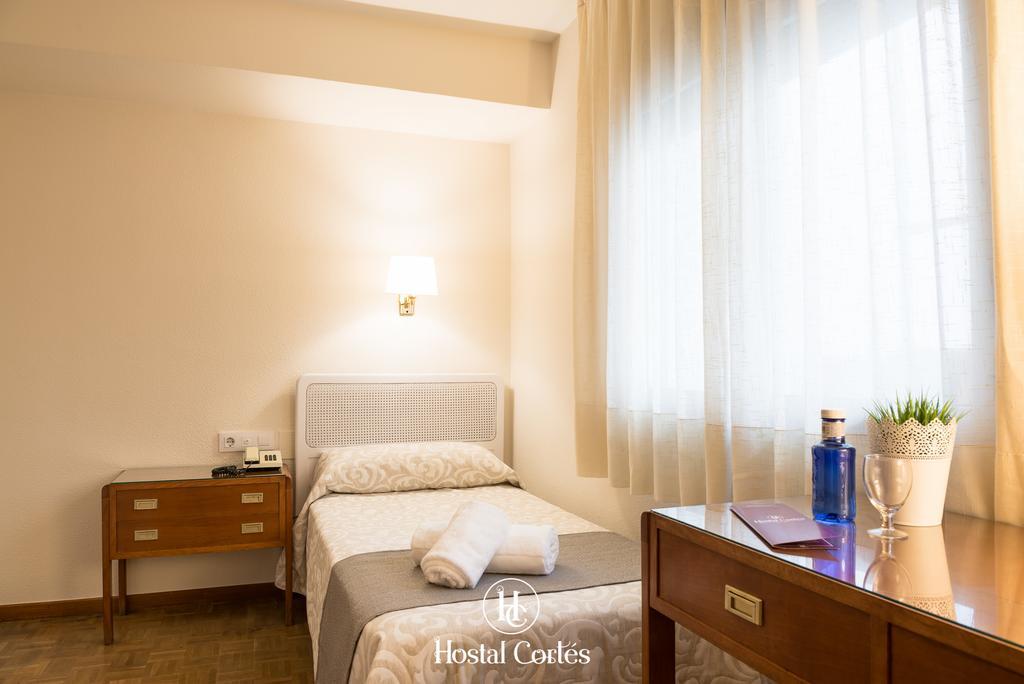 Hostal Cortes كوينكا المظهر الخارجي الصورة