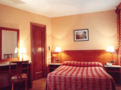 Hostal Cortes كوينكا المظهر الخارجي الصورة